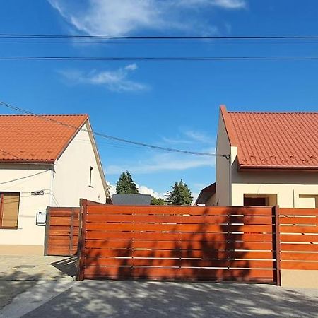 Bereg-Travel Hotel Luaran gambar